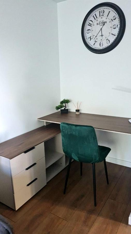 Talsa 1-Bedroom Apartment In City Center Siauliai ภายนอก รูปภาพ