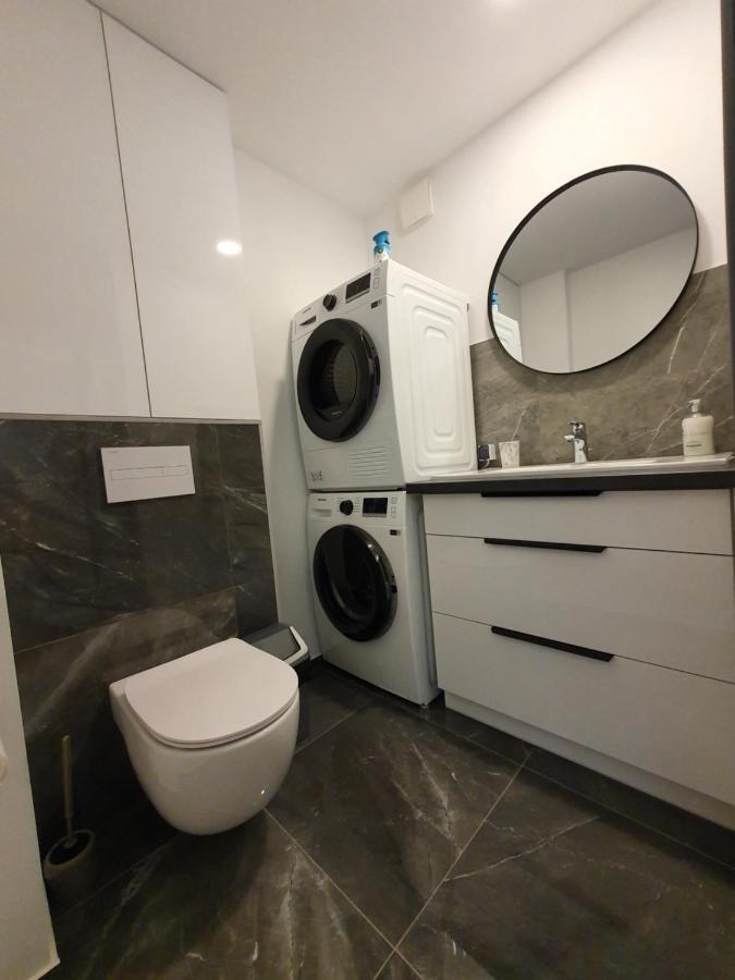 Talsa 1-Bedroom Apartment In City Center Siauliai ภายนอก รูปภาพ